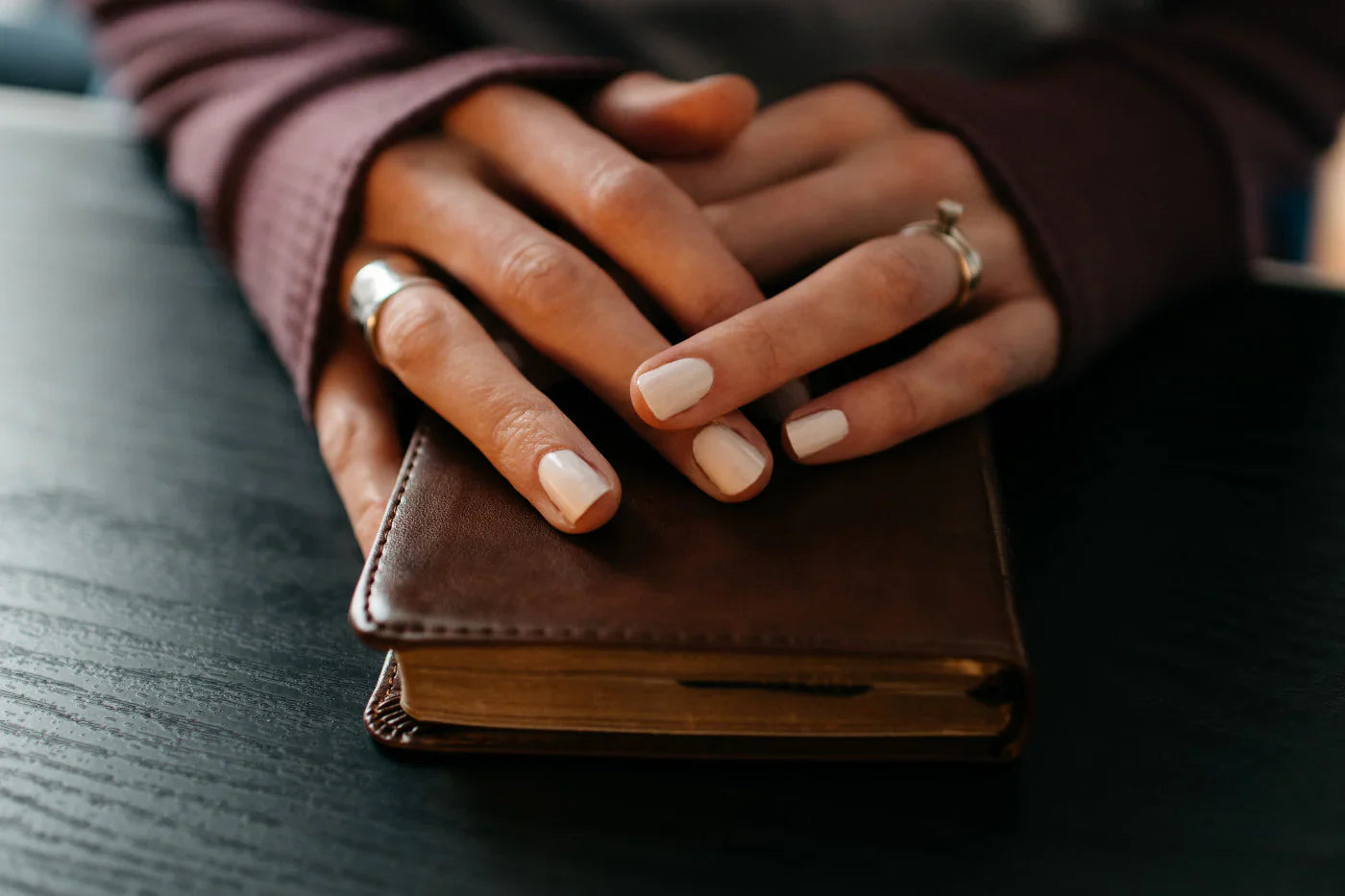Portefeuille de luxe pour femme : l’accessoire qui fait la différence !